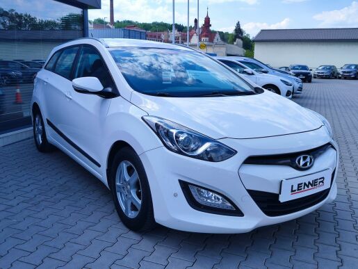 Hyundai i30 1.6 CRDi/81kW Trikolor