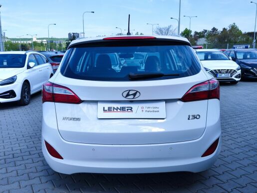 Hyundai i30 1.6 CRDi/81kW Trikolor