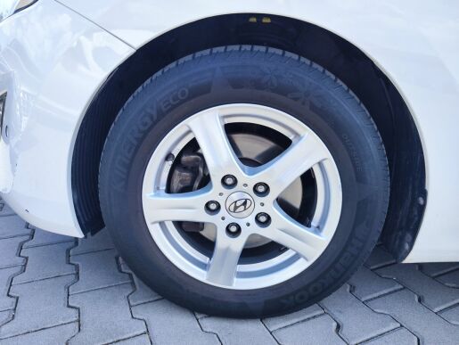Hyundai i30 1.6 CRDi/81kW Trikolor