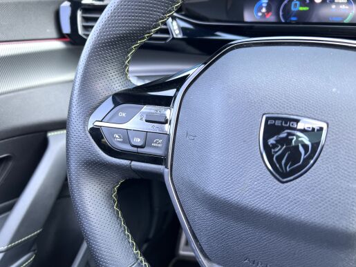 Peugeot 408 e-GT Plug-in HYBRID 225k, FULL