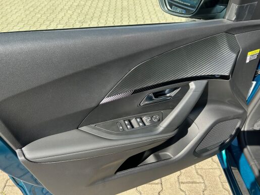 Peugeot 2008 ALLURE Hybrid 145k e-DCS6