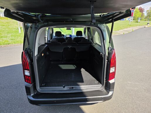 Peugeot Rifter LONG ALLURE 1.5BlueHDi 130k MAN6  - BOHATÁ VÝBAVA