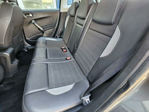 Peugeot 2008 1.2 PT 110 ALLURE MAN5