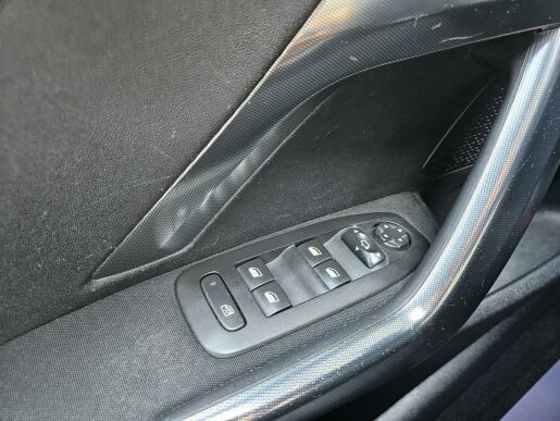 Peugeot 2008 1.2 PT 110 ALLURE MAN5