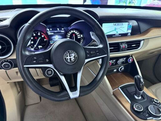 Alfa Romeo Stelvio 2.0 T 200k AT8 ZF Q4 4x4 Super