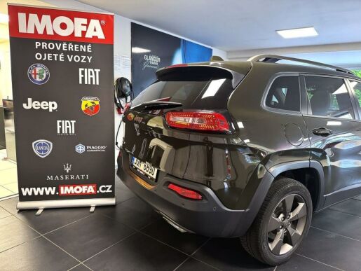 Jeep Cherokee 2.2 MJD 9ATX 200k 4x4 75th Ann