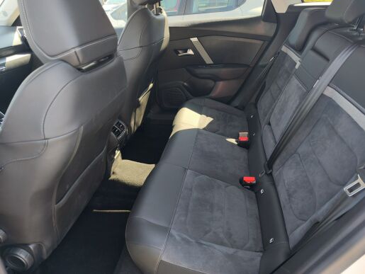 Citroën C4 Shine 1.2 Pure Tech 130k Automat - bílá Perle Nacre