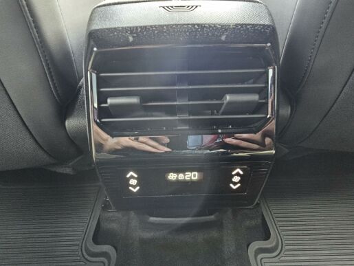 Peugeot 5008 Hybrid 136 ALLURE e-DCS6