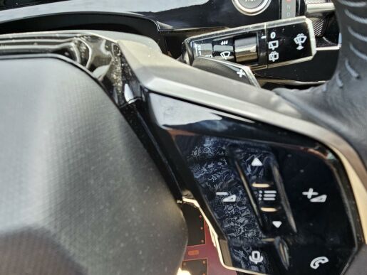 Peugeot 5008 Hybrid 136 ALLURE e-DCS6