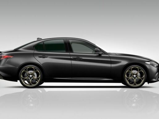 Alfa Romeo Giulia 2.0 Turbo 280k AT8 AWD  INTENS