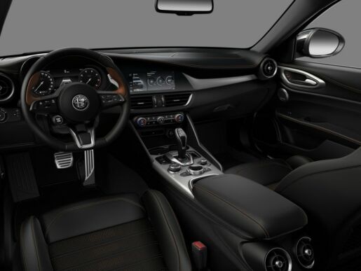 Alfa Romeo Giulia 2.0 Turbo 280k AT8 AWD  INTENS