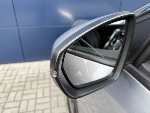 Peugeot 3008 ALLURE, el. sedadla+kufr, navigace