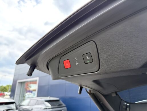 Peugeot 3008 ALLURE, el. sedadla+kufr, navigace
