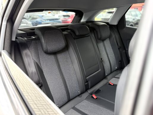 Peugeot 3008 ALLURE, el. sedadla+kufr, navigace