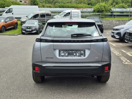 Peugeot 2008 STYLE PureTech 100 S&S MAN6