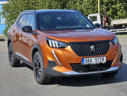 Peugeot 2008 1.2 PT 130 GT EAT8