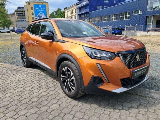 Peugeot 2008 Allure 1,2 PureTech 130 96 kW