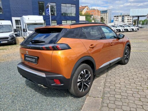 Peugeot 2008 Allure 1,2 PureTech 130 96 kW