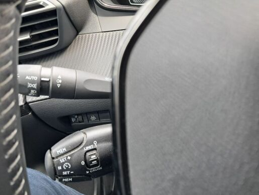 Peugeot 2008 Allure 1,2 PureTech 130 96 kW