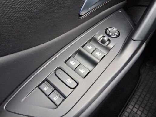Peugeot 308 ALLURE 1.5 BHDi 96 kW
