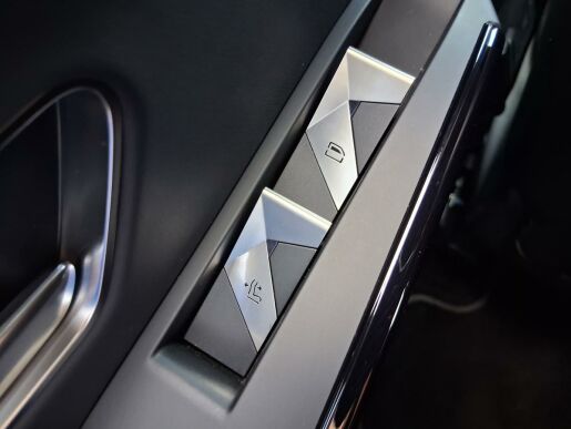 DS Automobiles DS7 Crossback RIVOLI 1.6 E-Tense 4x4 221 kW
