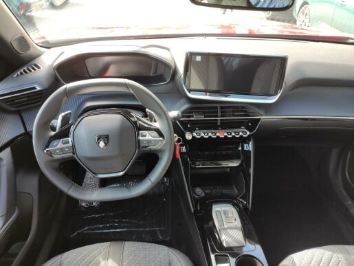 Peugeot 2008 ALLURE 1.2 136k HY AUTOMAT