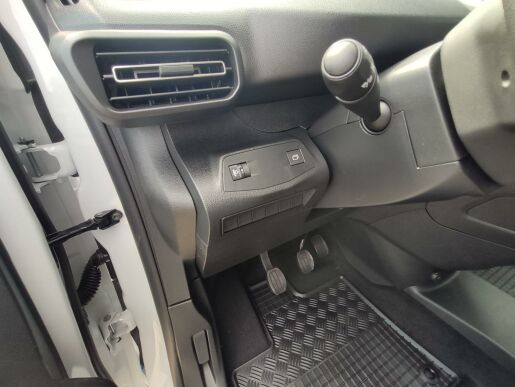 Peugeot Rifter ALLURE 1.5HDI 100k MAN6 N1