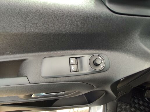 Peugeot Rifter ALLURE 1.5HDI 100k MAN6 N1