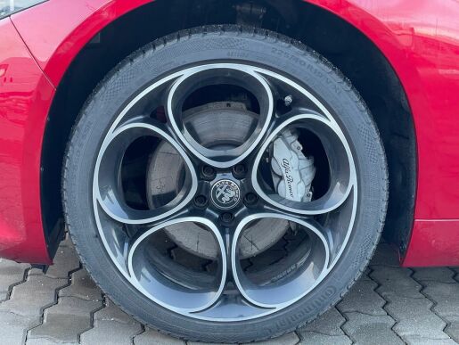 Alfa Romeo Giulia Veloce Q4