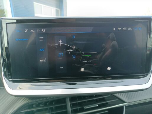 Peugeot 208 Allure Hybrid 100 e-DCS6