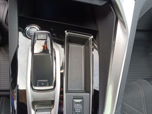 Peugeot 5008 GT 130k PureTech, EAT8