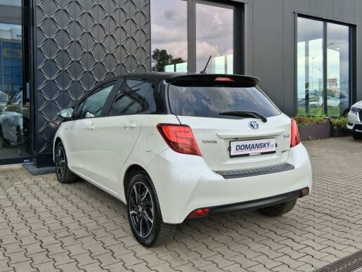 Toyota Yaris SELECTION 1.5 Hybrid 74 kW