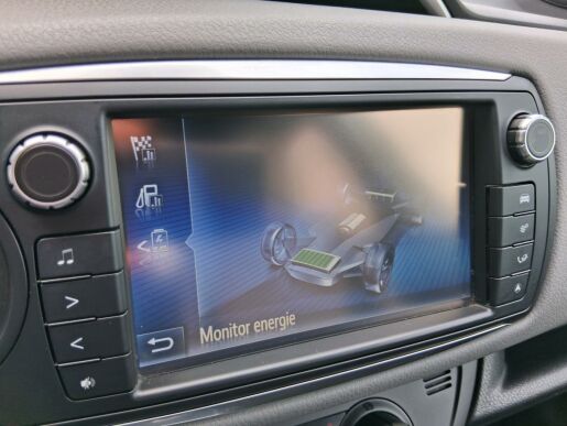 Toyota Yaris SELECTION 1.5 Hybrid 74 kW