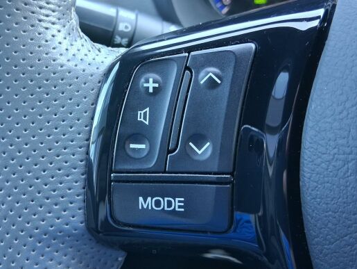 Toyota Yaris SELECTION 1.5 Hybrid 74 kW