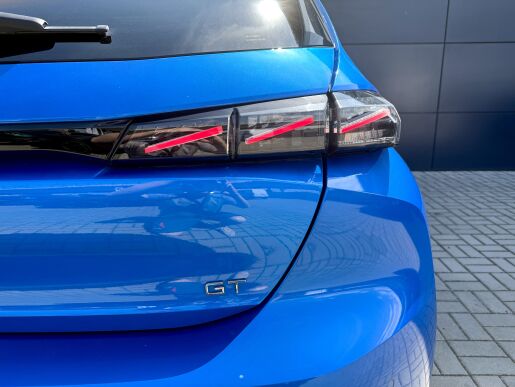 Peugeot 308 GT, El. Panorama, Tažné, Matrix LED