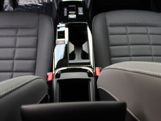 Citroën C4 PLUS PureTech 130 S&S EAT8  