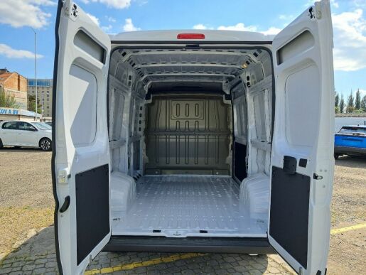 Peugeot Boxer Furgon 3300 L2H2 Blue HDi 140