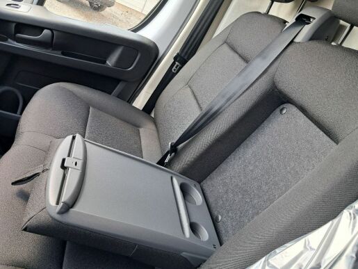 Peugeot Boxer Furgon 3300 L2H2 Blue HDi 140