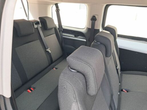 Peugeot Expert Combi Combi L2 2.0 BlueHDi 180 S&amp