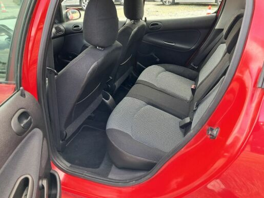 Peugeot 206 1.1