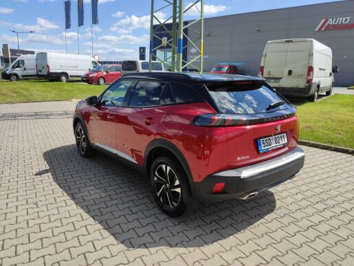 Peugeot 2008 GT 155k AUT8 DPH NAVI