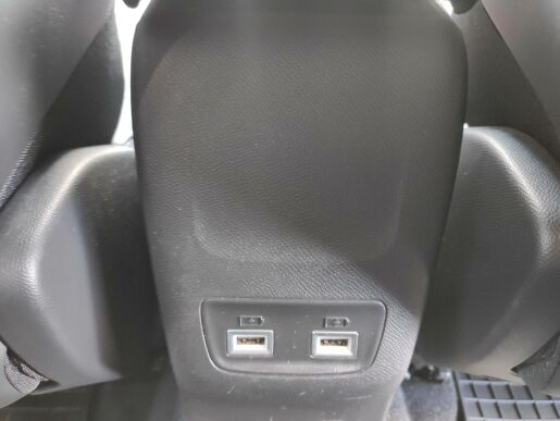 Peugeot 2008 GT 155k AUT8 DPH NAVI