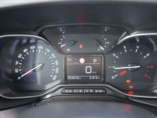 Citroën Berlingo osobní 1,5 BlueHDI  Shine-tažné EAT8