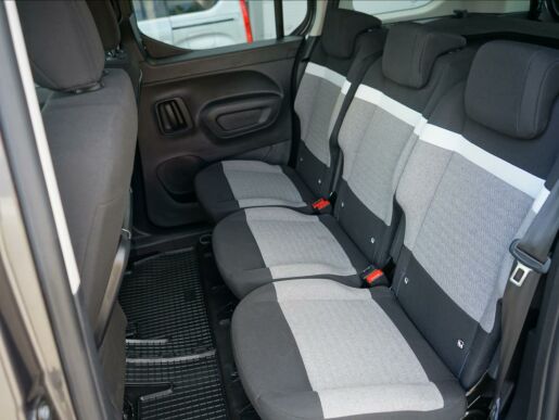 Citroën Berlingo osobní 1,5 BlueHDI  Shine-tažné EAT8