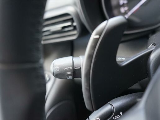 Citroën Berlingo osobní 1,5 BlueHDI  Shine-tažné EAT8