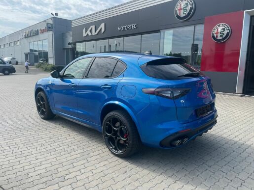 Alfa Romeo Stelvio Quadrifoglio MY23  V6