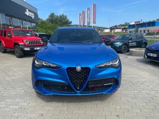 Alfa Romeo Stelvio Quadrifoglio MY23  V6