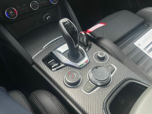 Alfa Romeo Stelvio Quadrifoglio MY23  V6