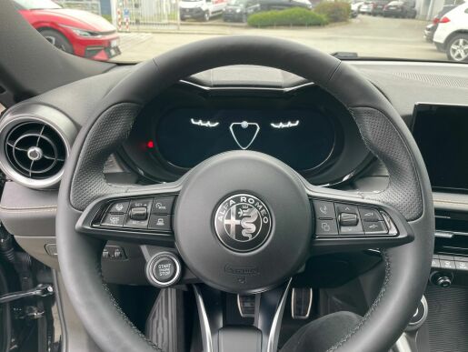 Alfa Romeo Ostatní Trenta30 1,5 Turbo e-Hybrid 16