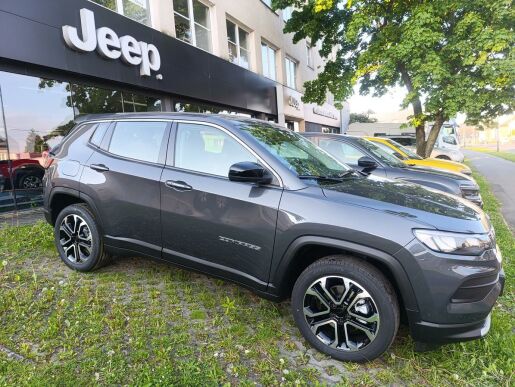 Jeep Compass Altitude 1,5 Turbo e-Hybrid